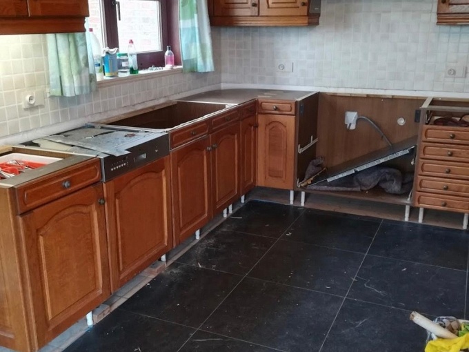 Keukenrenovaties Donkere Keuken