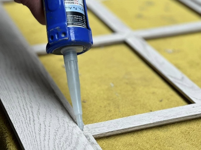 Meubelrenovaties Meubels met beslag en glaswerk